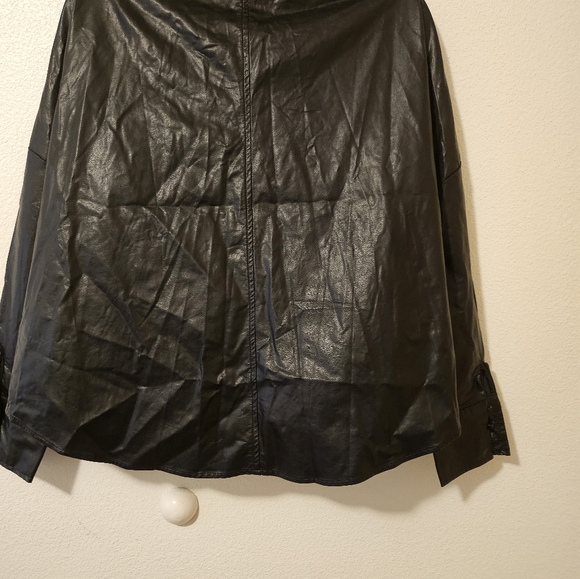 Signature 8 Faux Leather Top Black Size Small - Picture 6 of 8